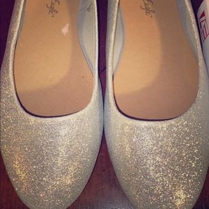 Wedding flats, size 7 brand  new never worn